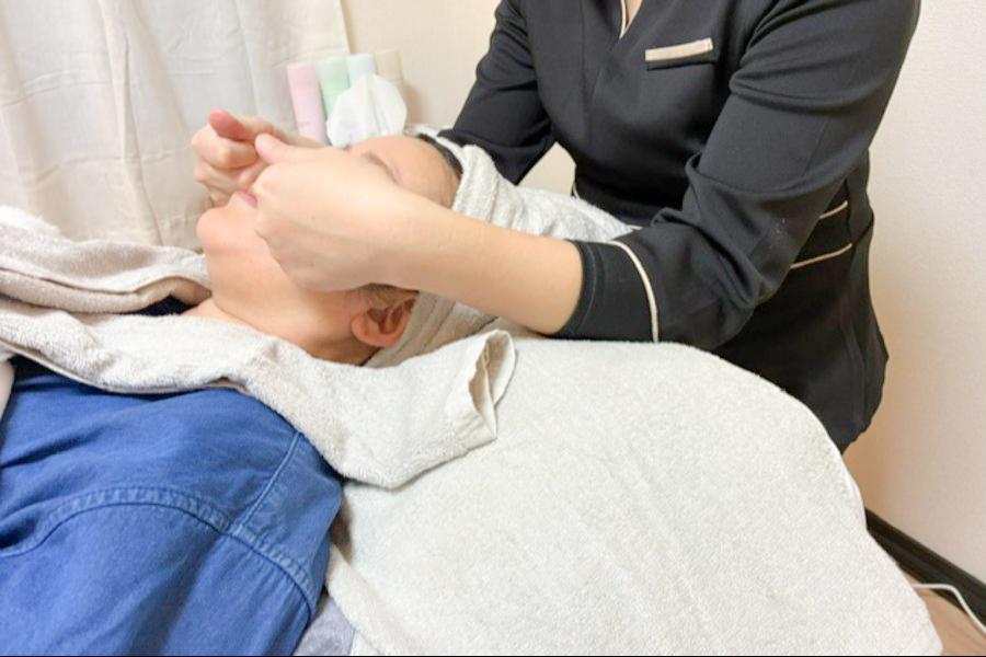 【新規限定】《小顔/リフトアップ》顔筋ほぐし+ドライヘッドスパ 90分 通常料金10,000円