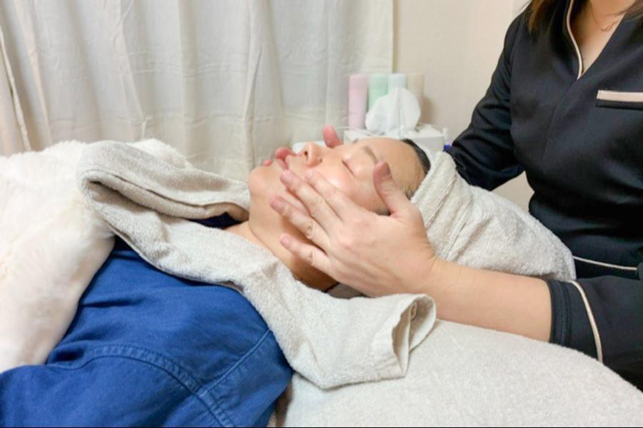 《たるみ/お顔の血色UP》顔筋ほぐし 45分