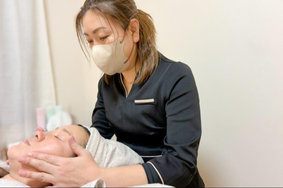 【新規限定】《くすみ/透明感UP》顔筋ほぐし+ドライヘッドスパ 90分 通常料金10,000円