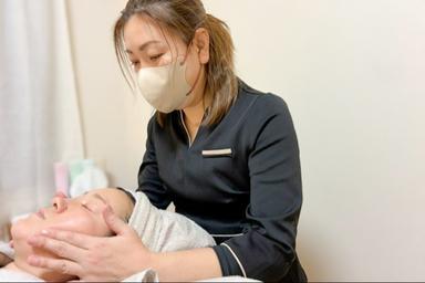 【新規限定】《くすみ/透明感UP》顔筋ほぐし+ドライヘッドスパ 90分 通常料金10,000円