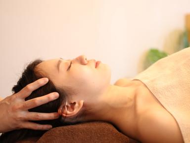 【新規限定】【首肩・眼のお疲れがつらい方へ】上半身集中＋ヘッドスパで軽さ◎ 70分 通常料金13,000円（カウンセリング・お着