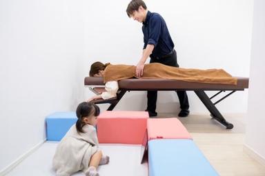 《主婦＆ママ限定☆》お子様同伴◎産後整体＋産後骨盤矯正 60分￥5500→￥2800