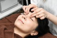 【目の疲れ/首肩コリ/不眠/頭痛に】<br>ドライヘッドスパ プレミアムコース 60分