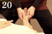 ハンドけあ20分コース（指先~肘までのオイルケア）