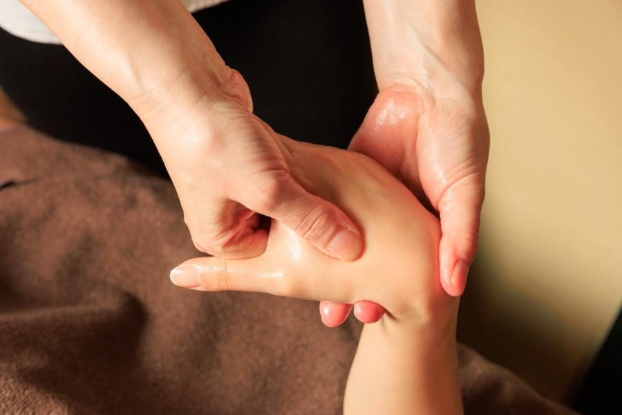 【新規限定】全身もみほぐし60分＋オイルハンドケア20分 通常料金5,480円