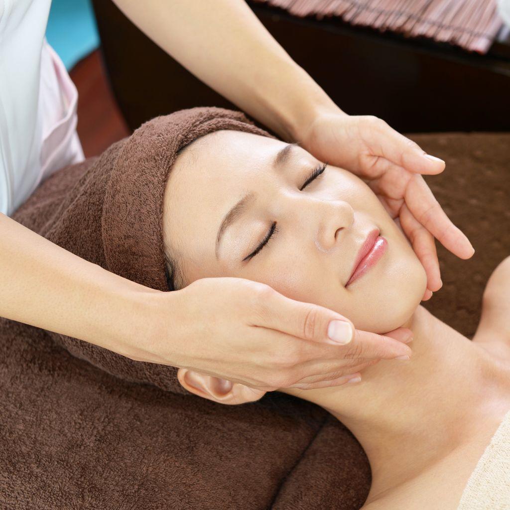 フェイスケア20分(税抜2170円)